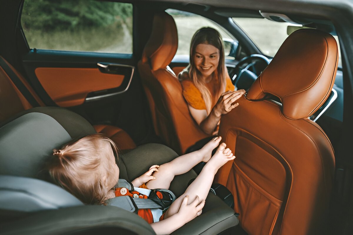 Airport Transfers with Baby Seat 1 Airport-Transfers-with-Baby-Seat